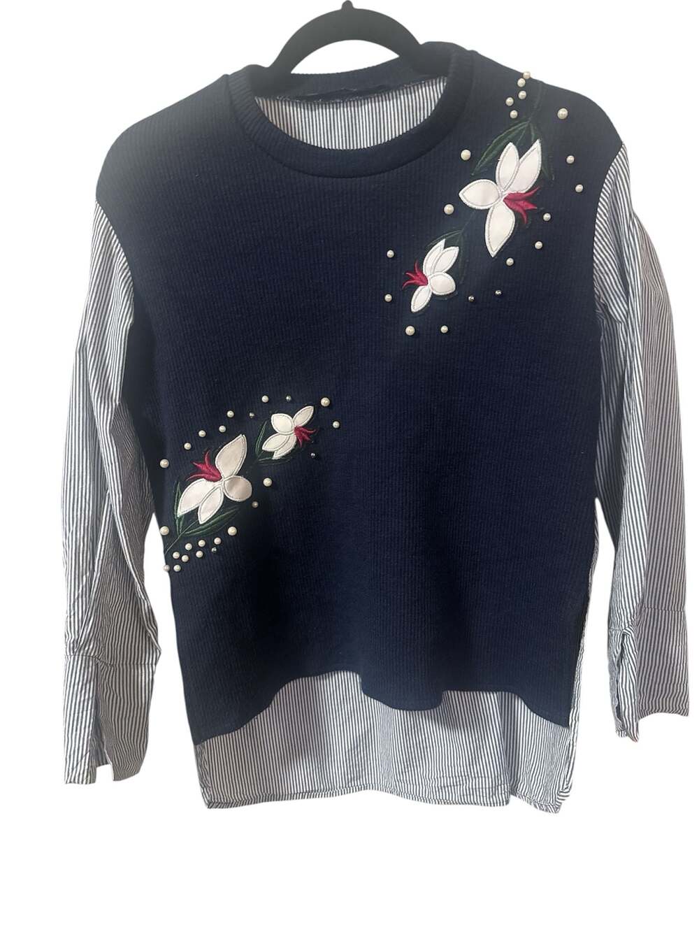 Ganlan Navy Knit Sweater with Floral Embroidery and Pearl Accents